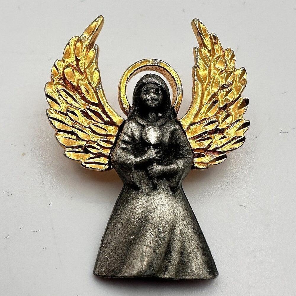 Vintage Y2K Gold Tone Angel Wings Pendant Religious Women's Classic Jewelry